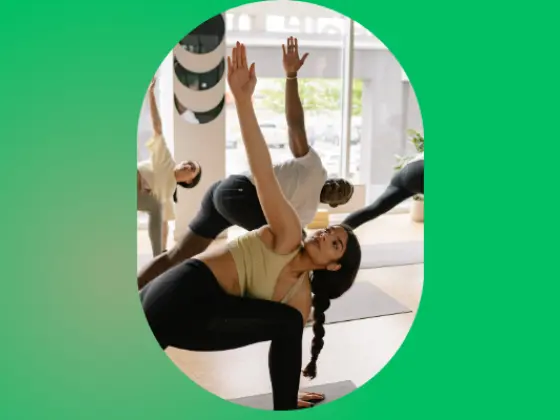 Empowered Vinyasa: โยคะโฟลว์ระดับกลาง